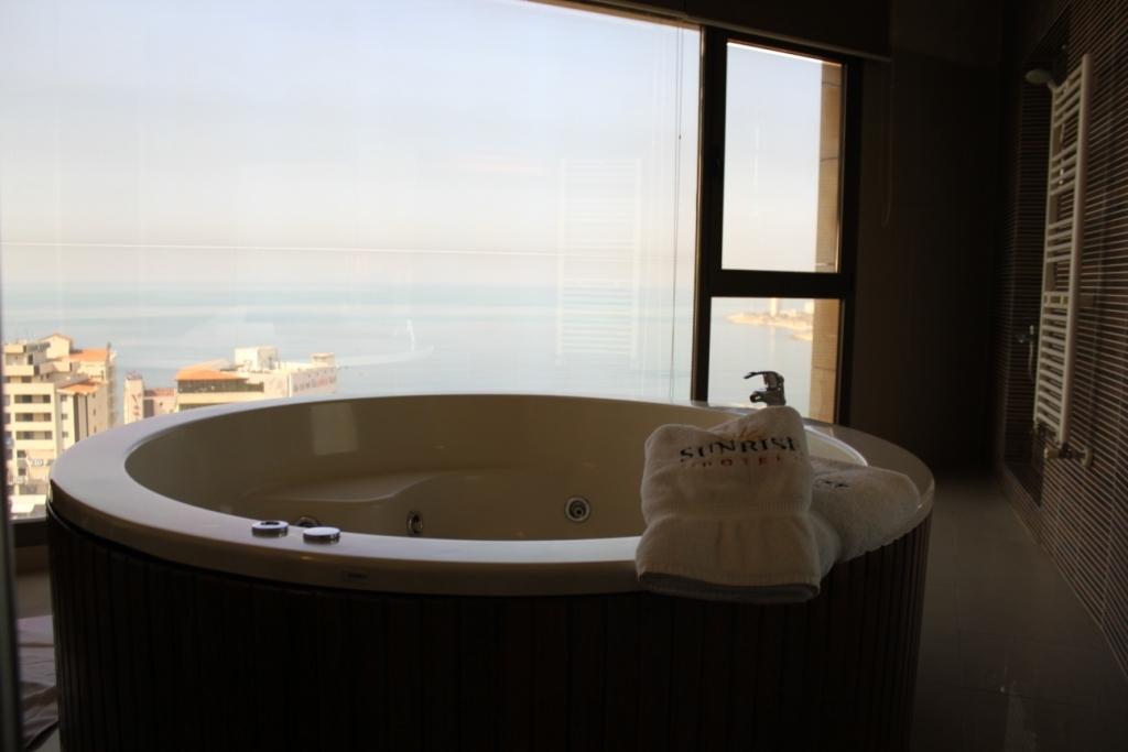 Sunrise Hotel Jounieh Luaran gambar